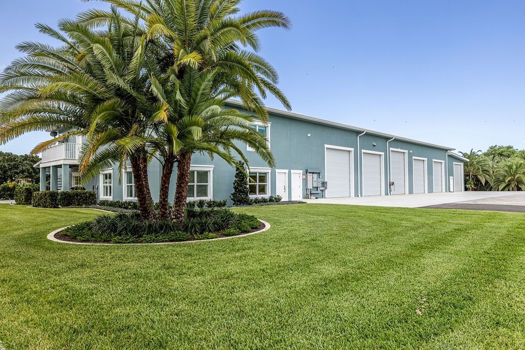 6850 53rd Street, Vero Beach, FL 32967 Photo