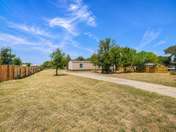 220 Ciervo ST, Cedar Creek, TX 78612