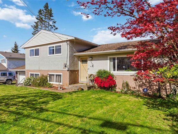 2123 Church Rd , Sooke, BC V9Z 0W7