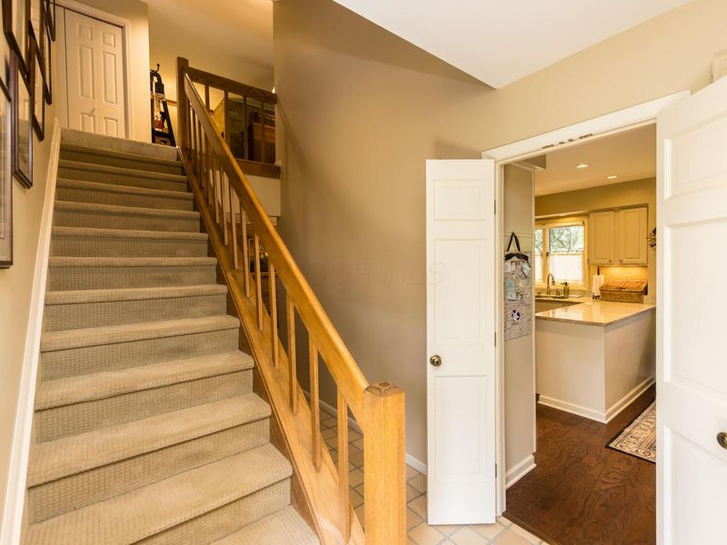 6457 Strathaven Court E, Worthington, OH 43085 Photo 5