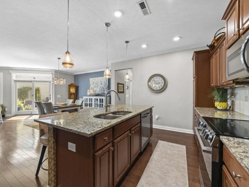 6840 Garden View Drive , Westerville, OH 43082 Photo 18