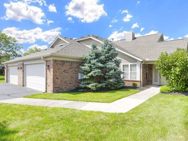 2272 Cove Landing , Grove City, OH 43123