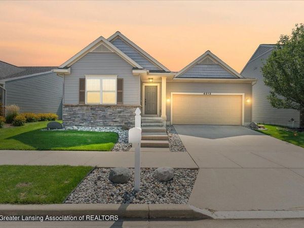 4013 Sunshine Peak , Holt, MI 48842