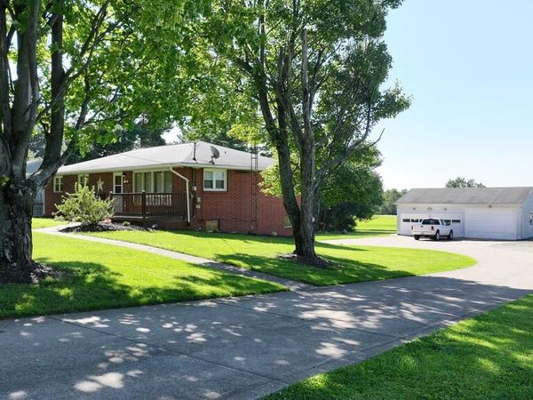 1894 Beal Rd, Mansfield, OH 44903