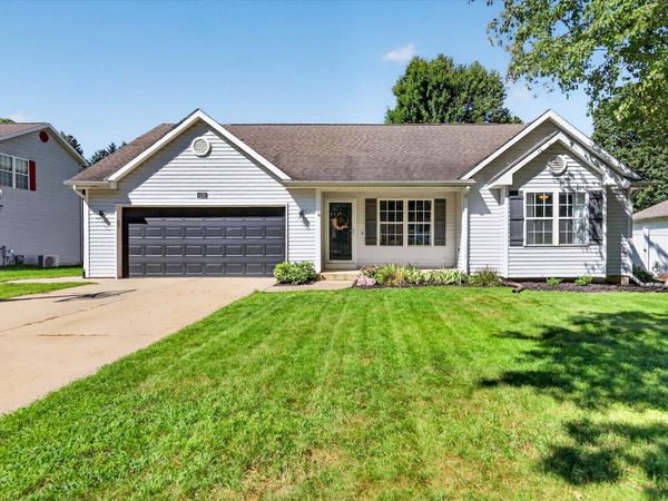 4239 Suffield Woods Avenue, Portage, MI 49002
