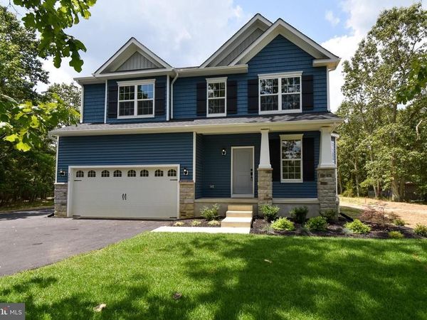 814 N CHEW RD, HAMMONTON, NJ 08037