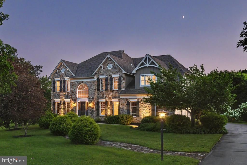 9 SUNRISE DRIVE, DOYLESTOWN, PA 18901