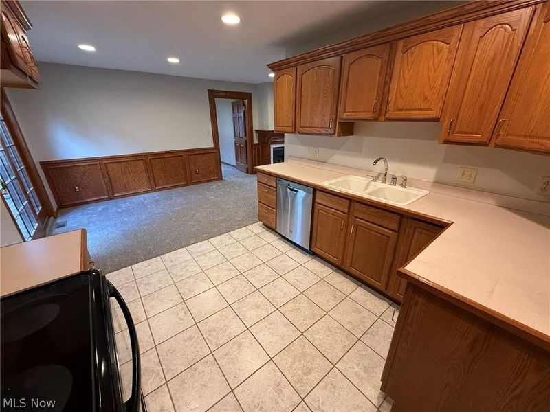 530 Oakdale Drive, Dover, OH 44622 Photo 12