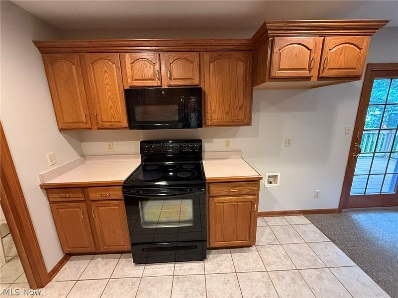 530 Oakdale Drive, Dover, OH 44622 Photo 14