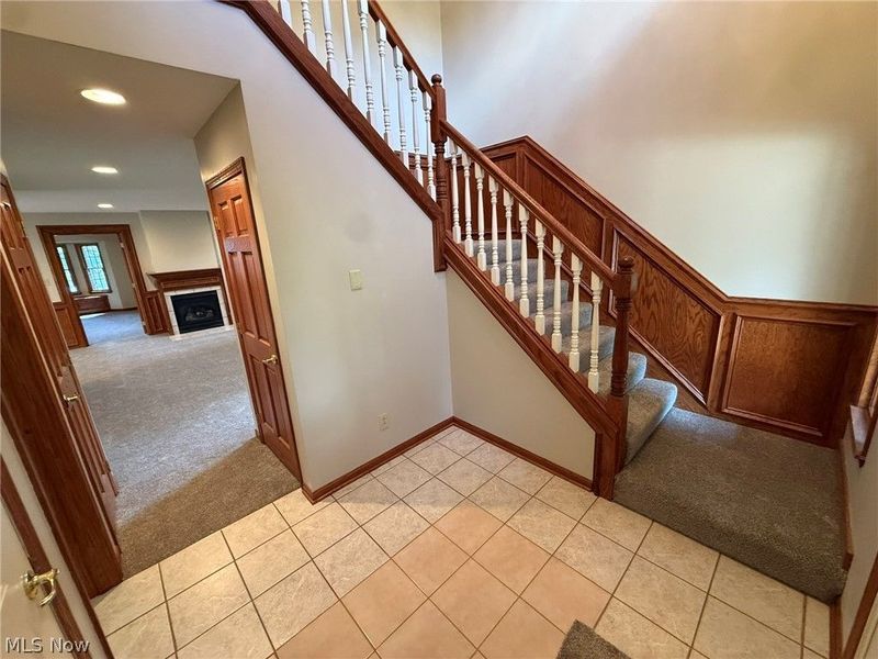 530 Oakdale Drive, Dover, OH 44622 Photo 2