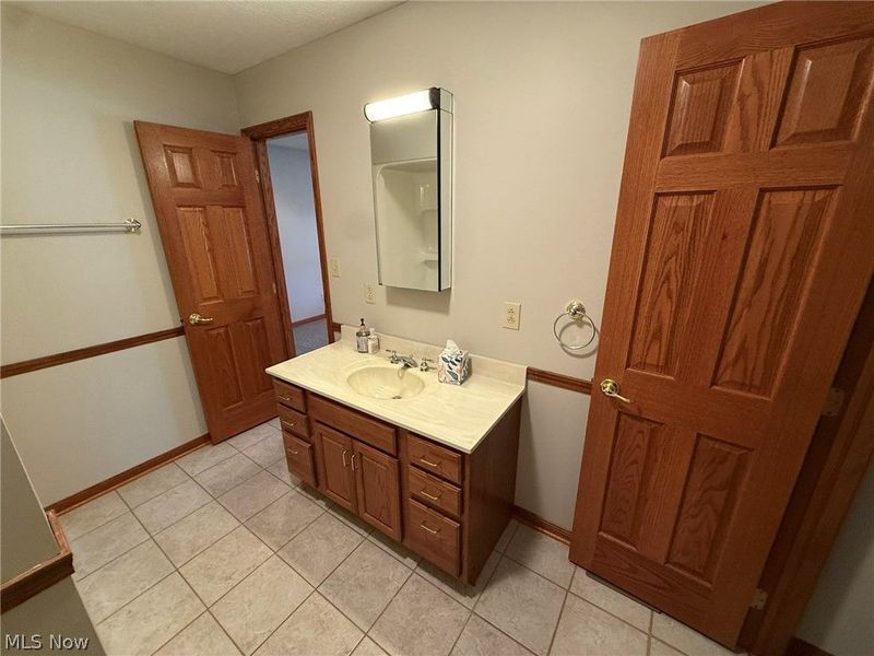 530 Oakdale Drive, Dover, OH 44622 Photo 42