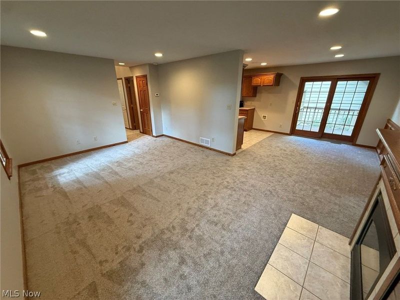 530 Oakdale Drive, Dover, OH 44622 Photo 6