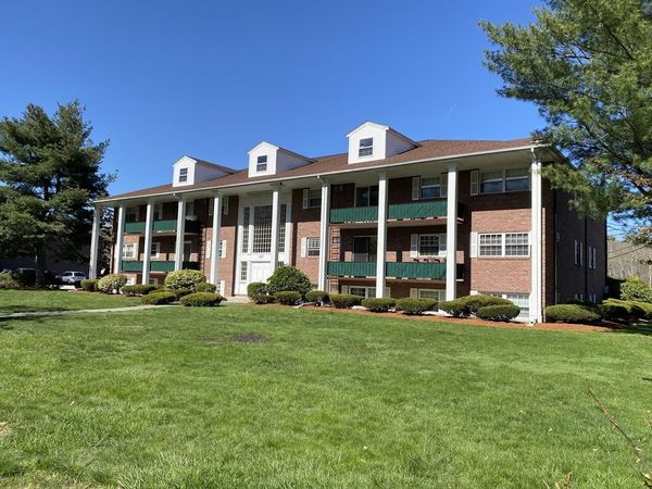 237 North Main Street, Unit 10, Andover, MA 01810