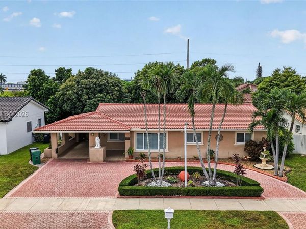 8936 SW 11th St, Miami, FL 33174