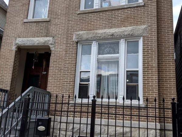 1949 N Francisco Avenue , Chicago, IL 60647