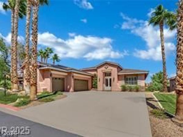 1004 Golden Age Court , Las Vegas, NV 89144