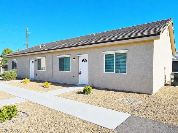 1121 Sixshooter Avenue , Unit 3, Pahrump, NV 89048