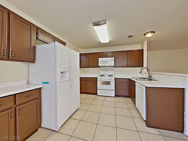 5824 Gemstone Peak Street , North Las Vegas, NV 89031