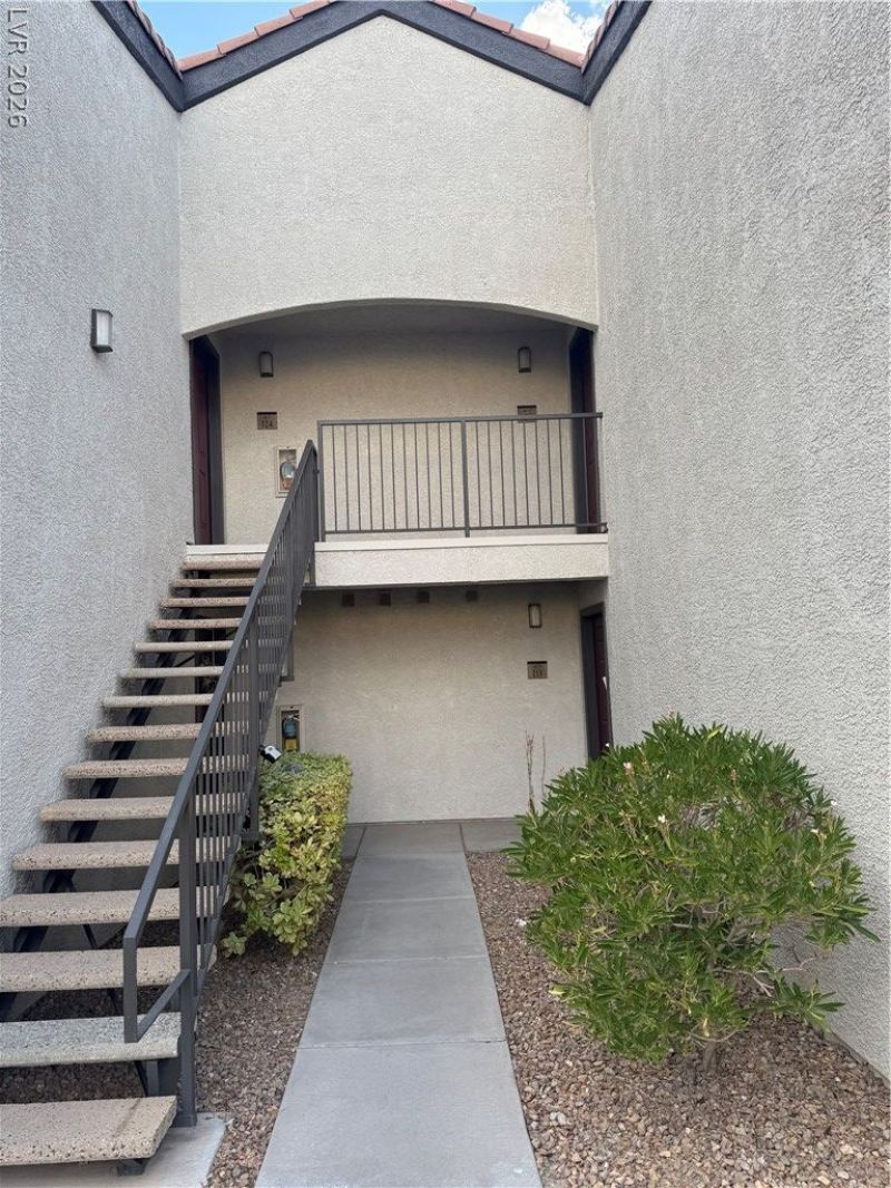 950 Seven Hills Drive , Henderson, NV 89052