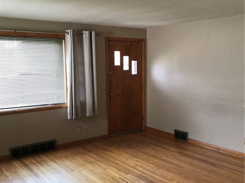 1017 Milford Street NE, Canton, OH 44714 Photo 12
