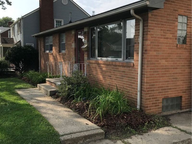 1017 Milford Street NE, Canton, OH 44714 Photo 2