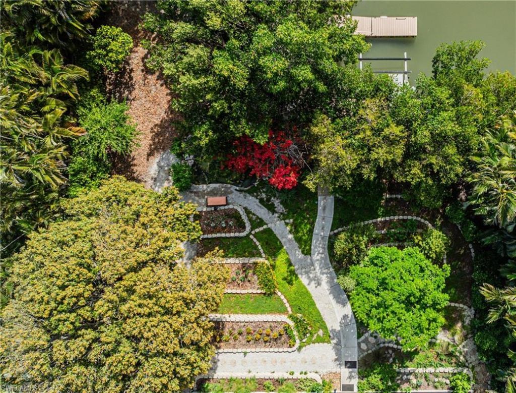 401 Panay Ave, Naples, FL 34113 Photo