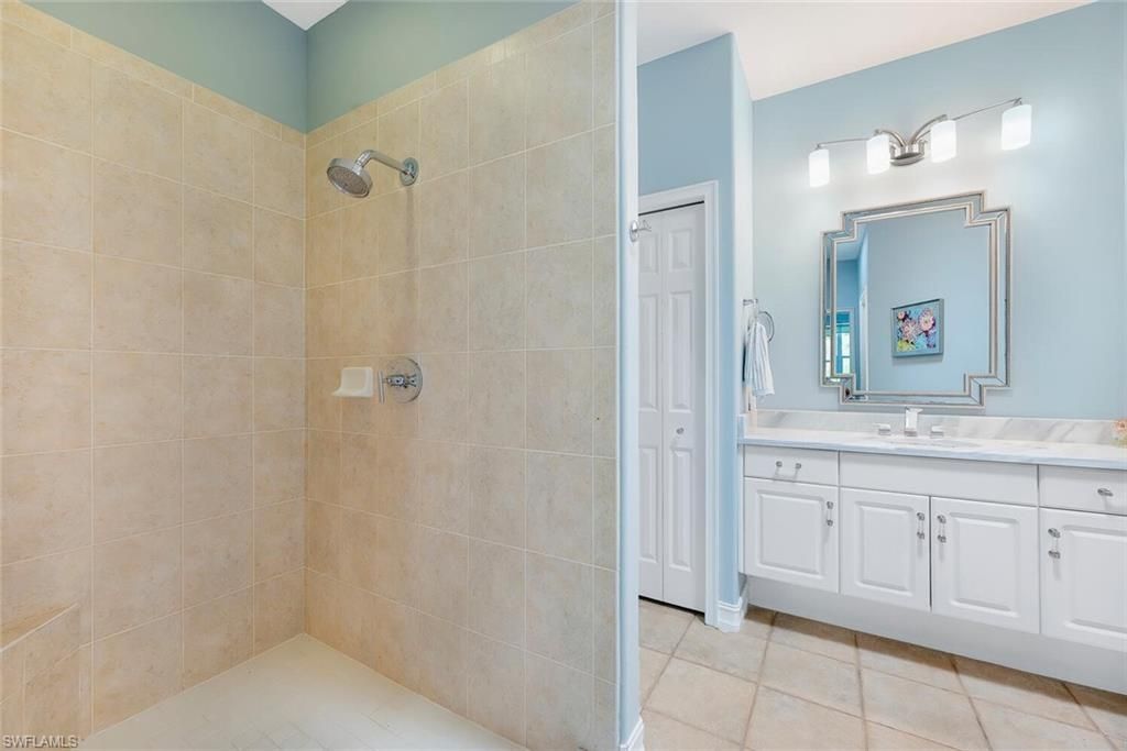682 Catamaran Ct, Naples, FL 34110 Photo