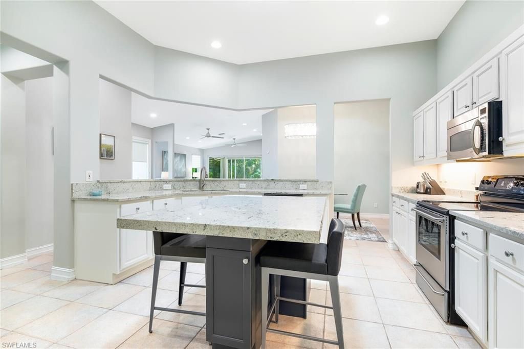 682 Catamaran Ct, Naples, FL 34110 Photo