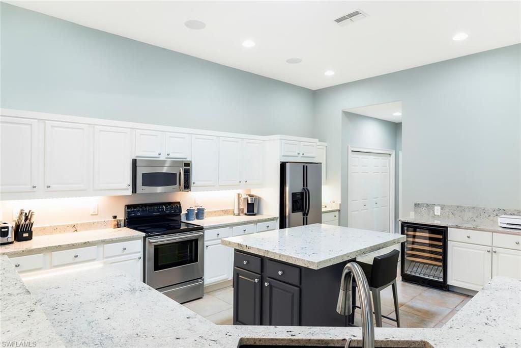 682 Catamaran Ct, Naples, FL 34110 Photo