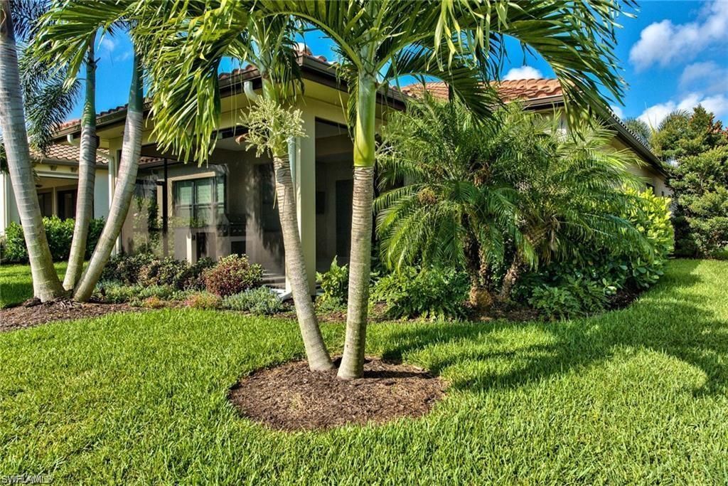 9336 Woodhurst Dr , Naples, FL 34120 Photo