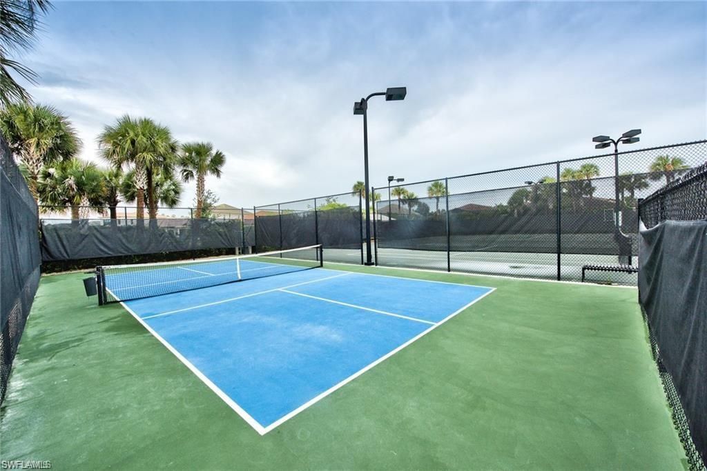 9336 Woodhurst Dr , Naples, FL 34120 Photo