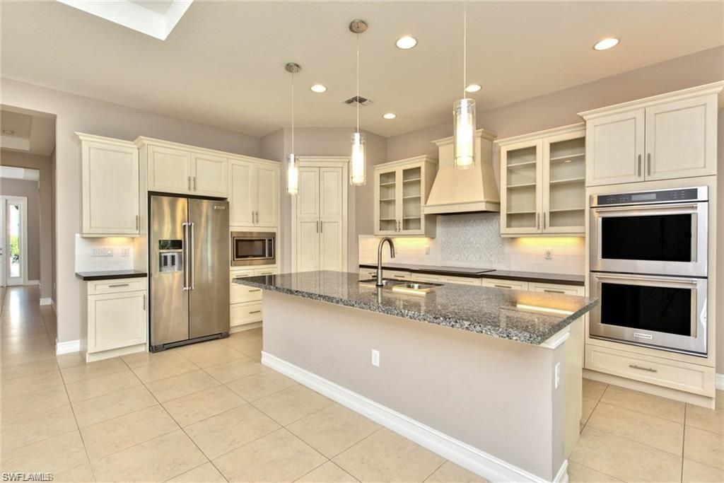 9336 Woodhurst Dr , Naples, FL 34120 Photo