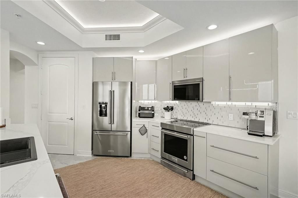 2090 W 1st St, Unit E2505, Fort Myers, FL 33901 Photo