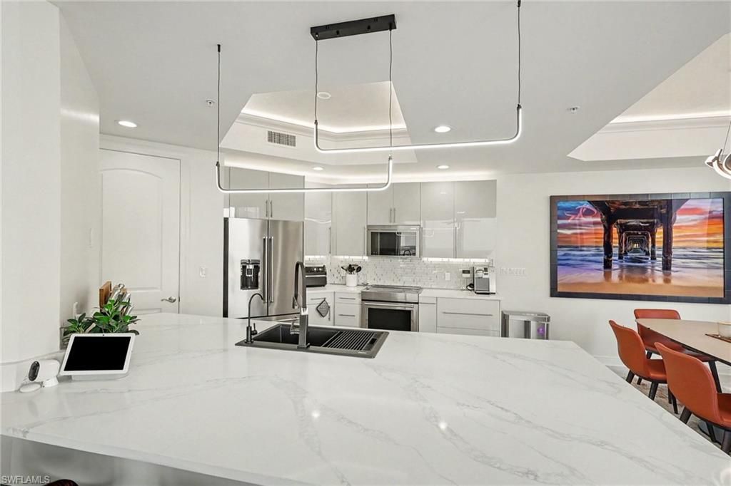 2090 W 1st St, Unit E2505, Fort Myers, FL 33901 Photo