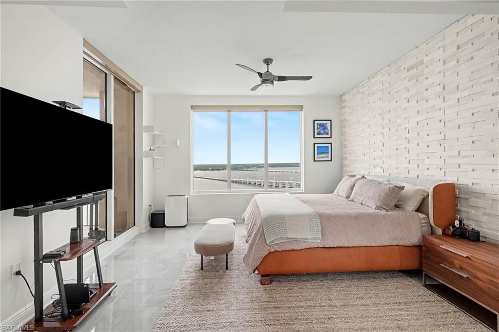 2090 W 1st St, Unit E2505, Fort Myers, FL 33901 Photo