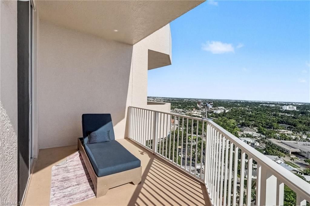 2090 W 1st St, Unit E2505, Fort Myers, FL 33901 Photo