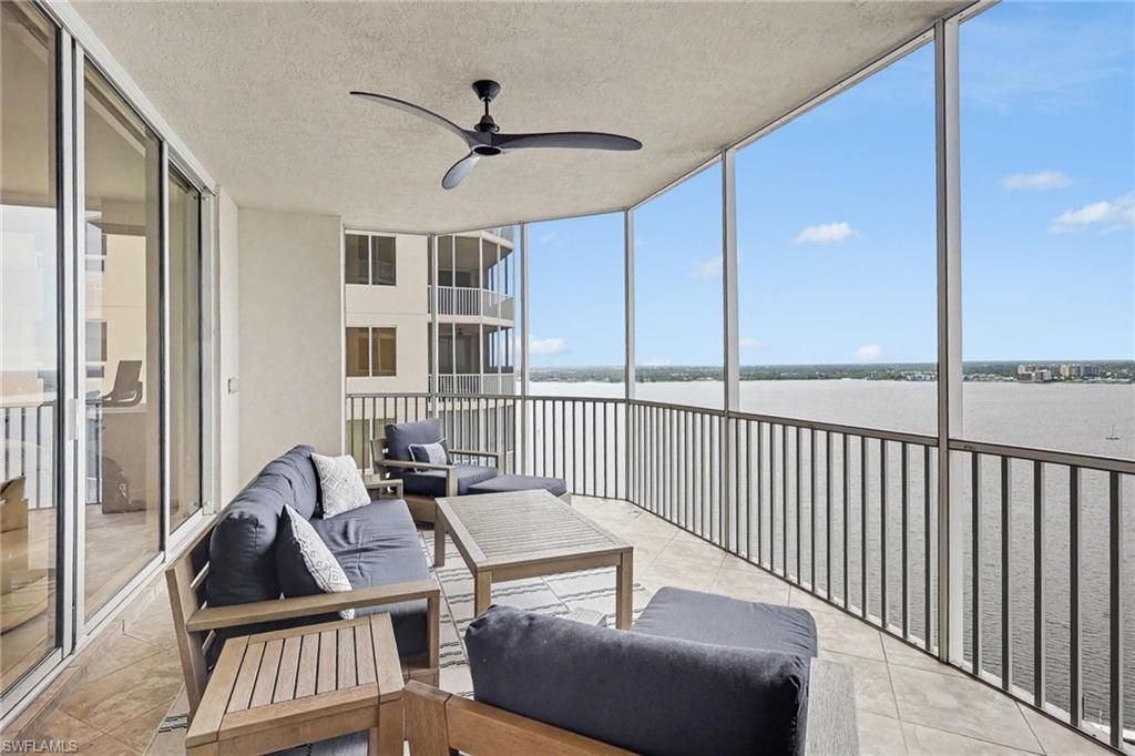 2090 W 1st St, Unit E2505, Fort Myers, FL 33901 Photo