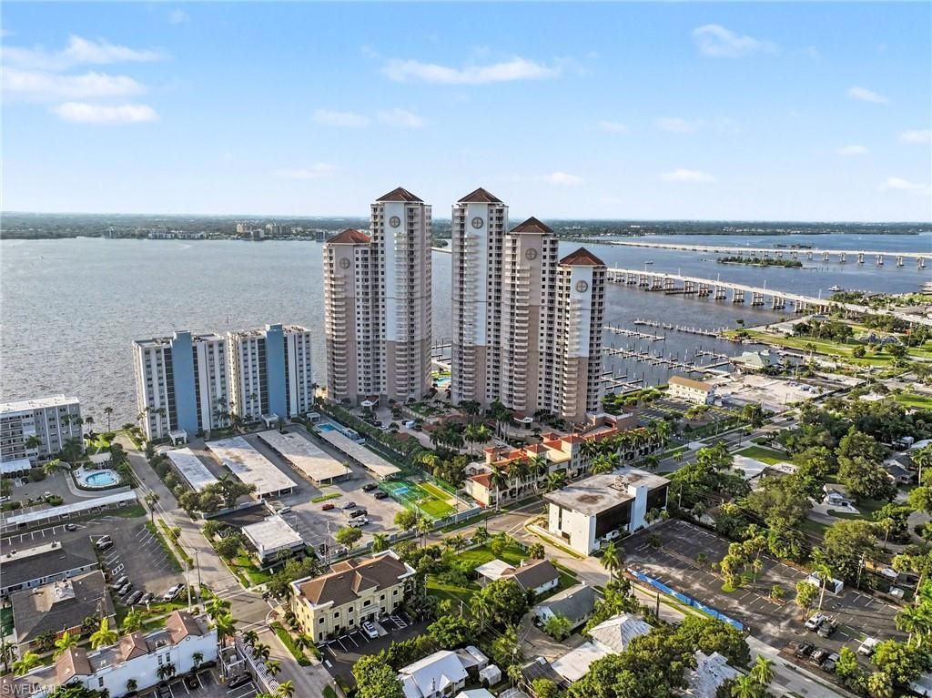 2090 W 1st St, Unit E2505, Fort Myers, FL 33901 Photo