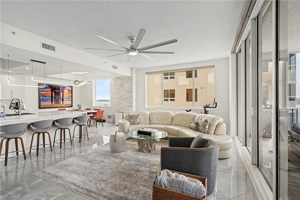 2090 W 1st St, Unit E2505, Fort Myers, FL 33901 Photo