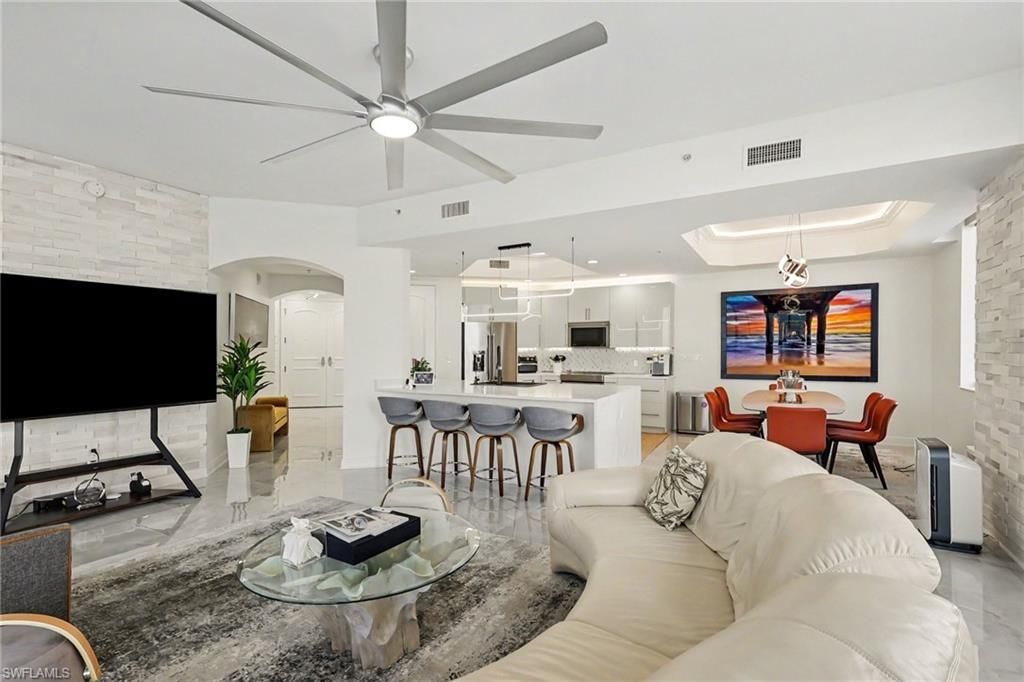 2090 W 1st St, Unit E2505, Fort Myers, FL 33901 Photo