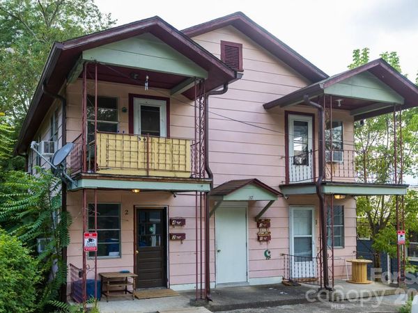 37 Water Street , Asheville, NC 28801