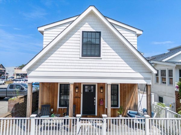 48 Vermont Street , Long Beach, NY 11561