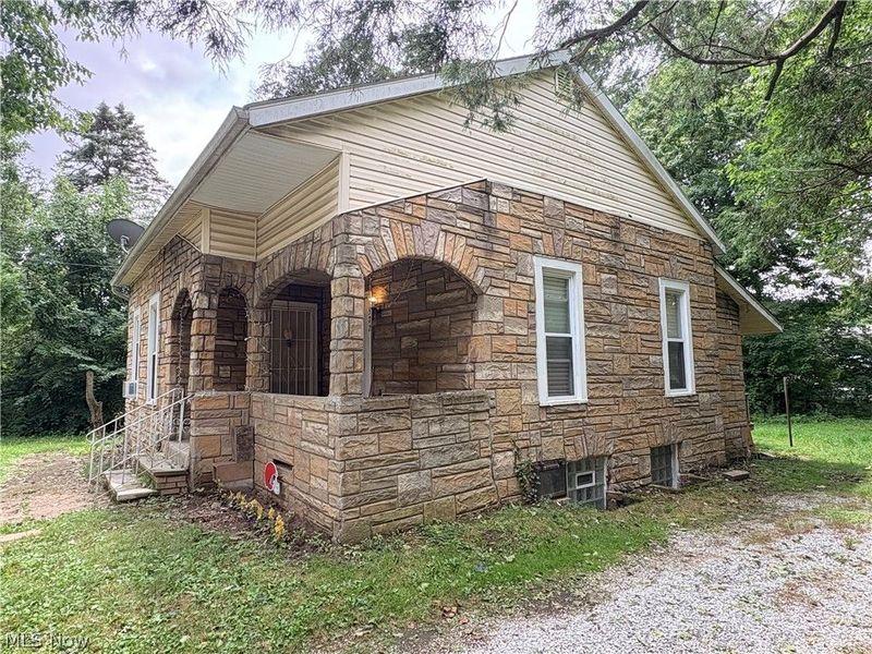 572 East Avenue, Akron, OH 44320 Photo 13