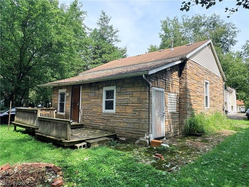 572 East Avenue, Akron, OH 44320 Photo 14
