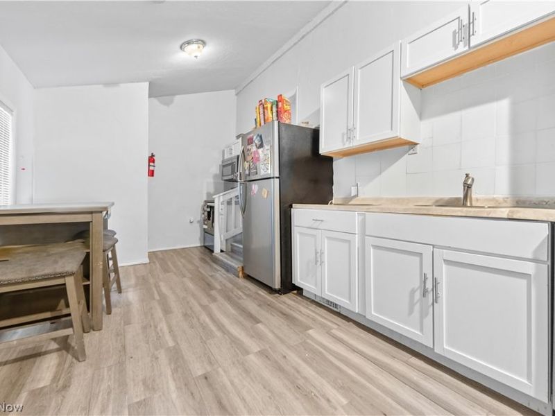 572 East Avenue, Akron, OH 44320 Photo 8
