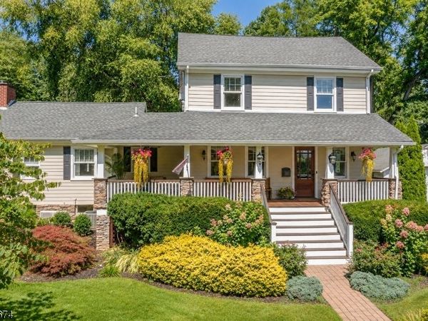 152 Hillside Ave, Chatham, NJ 07928