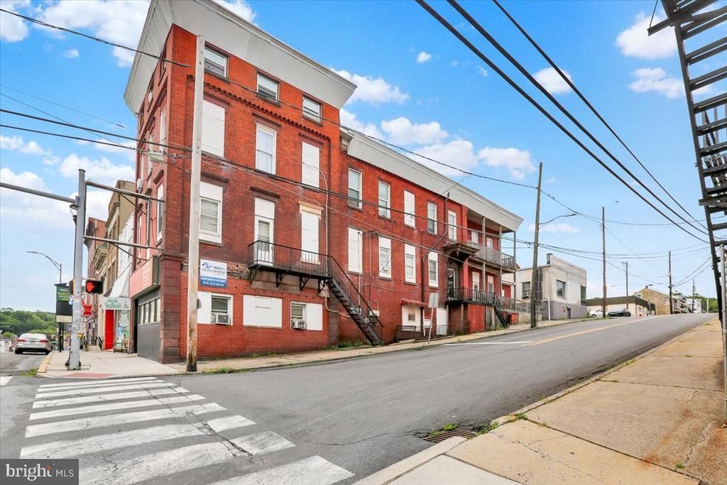 255 SUNBURY STREET , MINERSVILLE, PA 17954