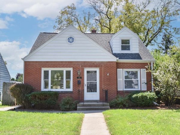 7937 W Townsend STREET, Milwaukee, WI 53222