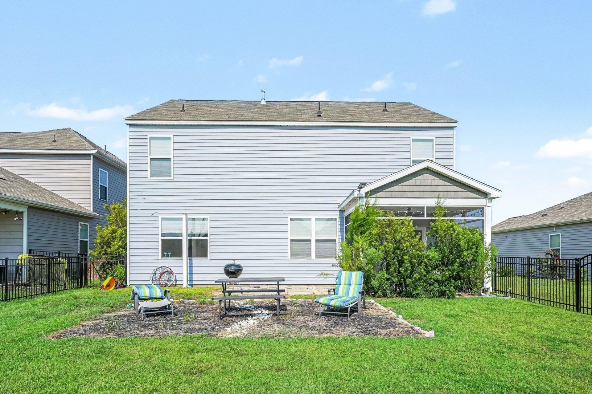 2004 Musgrove Mill Way Photo 37