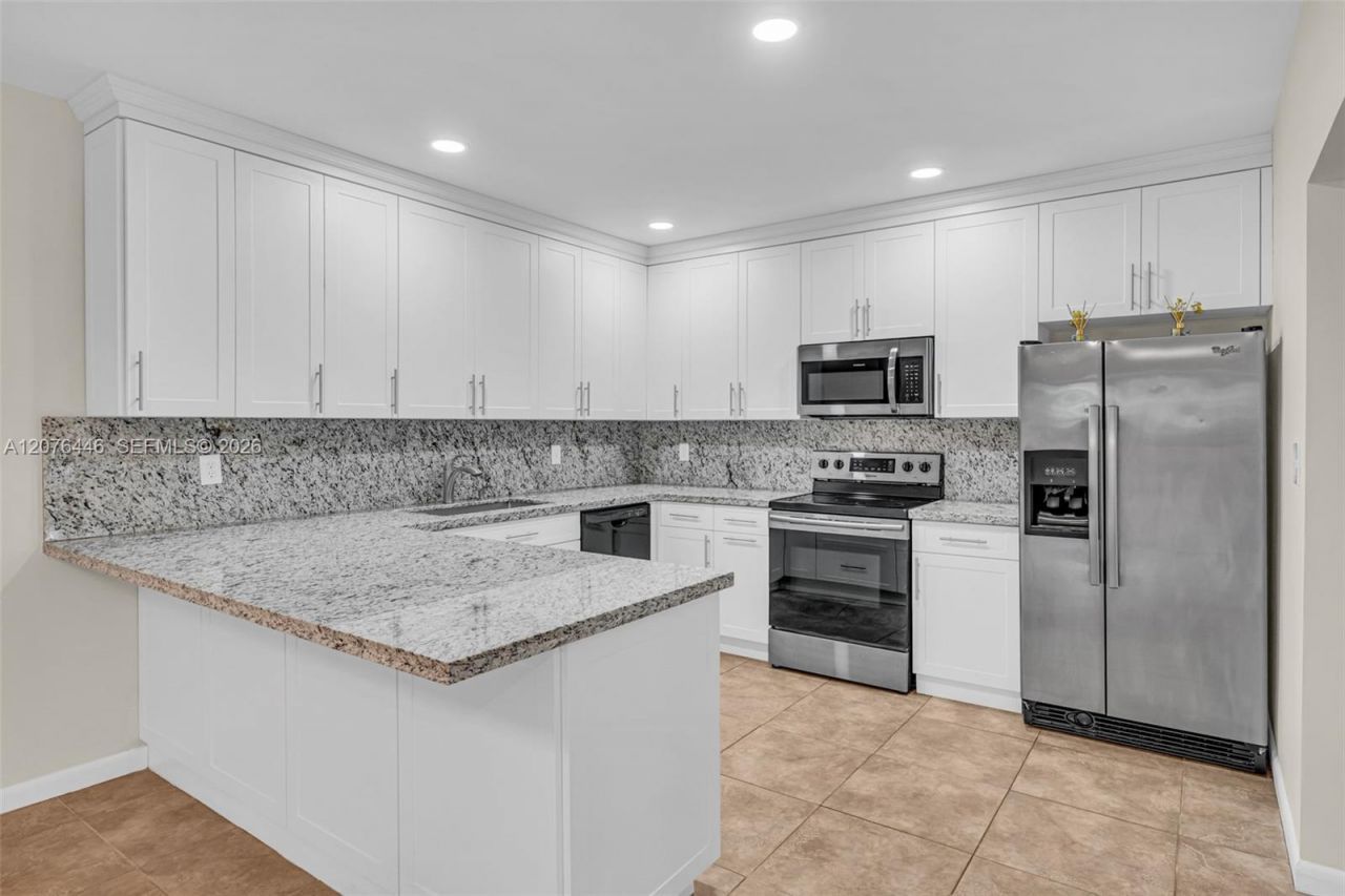 11600 SW 81st Rd , Unit 11600, Pinecrest, FL 33156 Photo